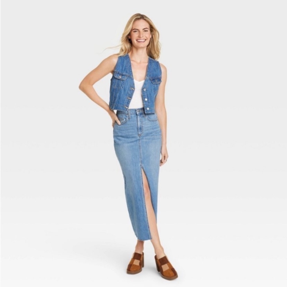 Women's High-Rise Denim Maxi Skirt
- Universal Thread Medium Wash new